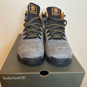 Timberland Men's Gray and Black Mt. Maddsen Boots
